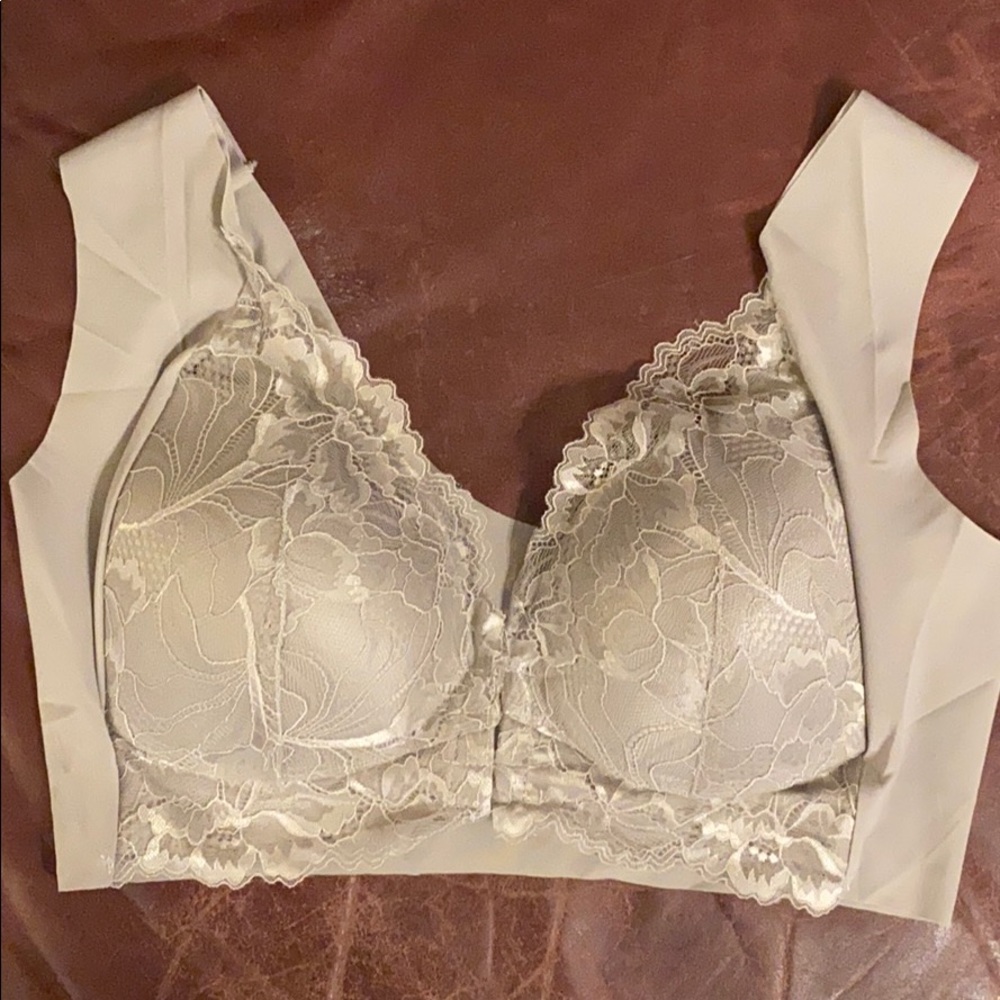 By Nicole seamless bra